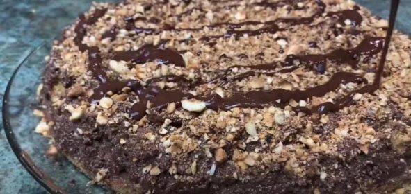 Karamelovo-kakaový dort s lískovými ořechy: Nejlepší recept na bohatou a lahodnou pochoutku