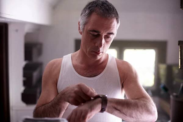 Greg Wise