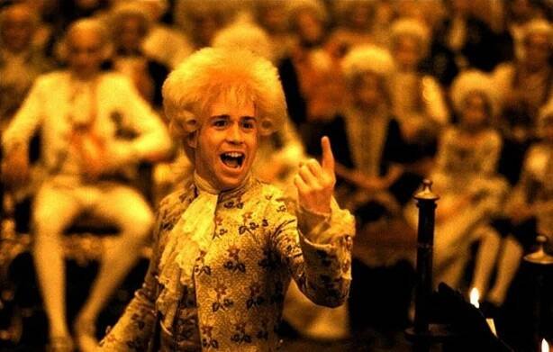 FOTO: Tom Hulce ve slavném filmu Miloše Formana Amadeus. – stránka 7