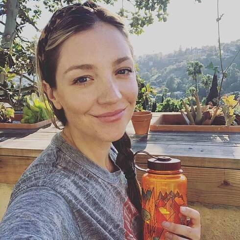 Abby Elliott Shares Supportive Post for Infertility Awareness Week: 'My Heart Is with Everyone'