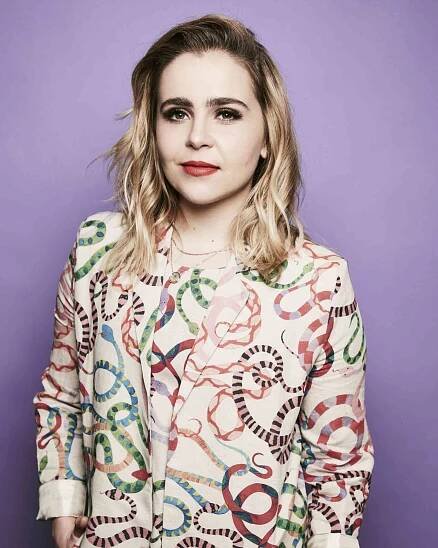 mae whitman