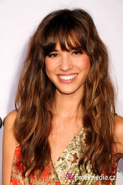 Kelsey Chow - celebrity účes - HappyHair