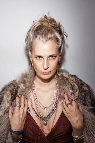 Photos - TINA BORDIHN