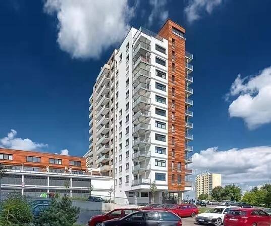 Útulný byt 1+kk s balkonem nedaleko přehrady