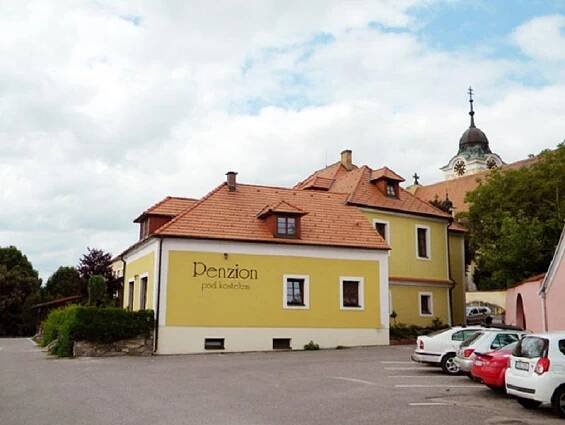 Pod kostelem, Týn nad Vltavou