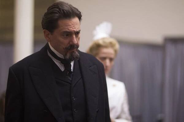 Reg Rogers, Ylfa Edelstein - Knick: Doktoři bez hranic - A co důstojnost? - Z filmu