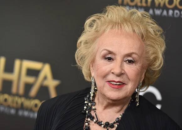 Doris Roberts, mom on ‘Everybody Loves Raymond,’ dies at age 90