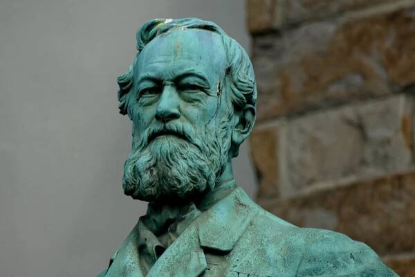 A statue of Alfred Krupp is found in the very center of Essen.