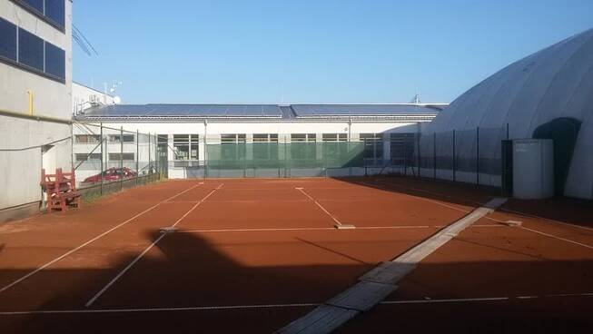 Tenis a výuka tenisu s trenérem