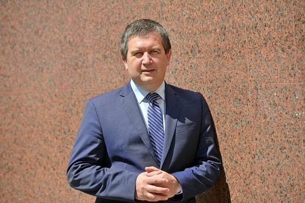 ANALÝZA: Hamáčkovo chucpe aneb jak vytočit lidovce