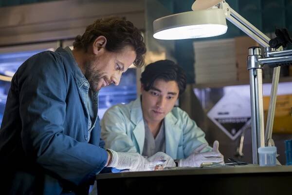 Harrow - Ex Animo - Z filmu - Ioan Gruffudd, Remy Hii