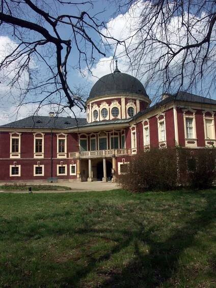 Photos - Zámek Veltrusy - 16.04.2005