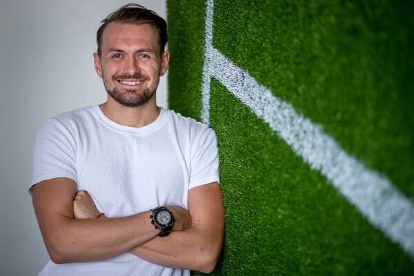 Weiss ma nachytal, nikdy som sa toľko nenasmial, spomína Filip Mentel na časy v akadémii Manchestru City