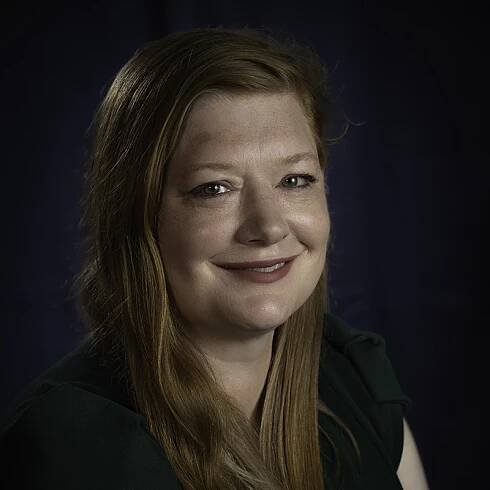 headshot of Laura Davis, Ph.D.
