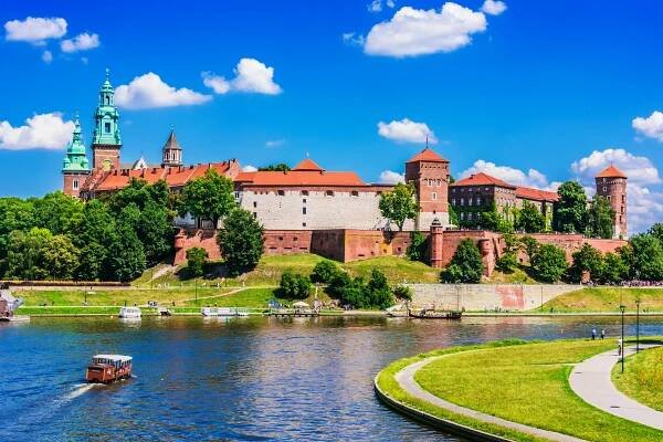 Senior travel – Zájezdy a dovolená pro seniory 2025
