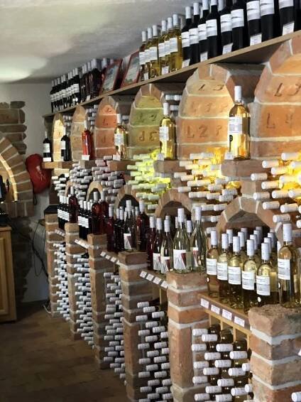 Vinotéka Rakvice | Vinařství Vajbar