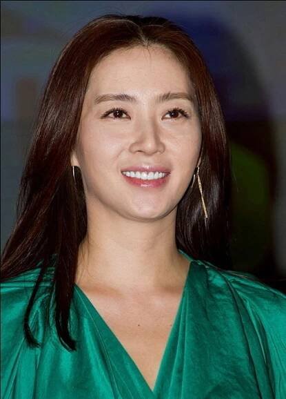 Song Yoon-ah - Wikipedia