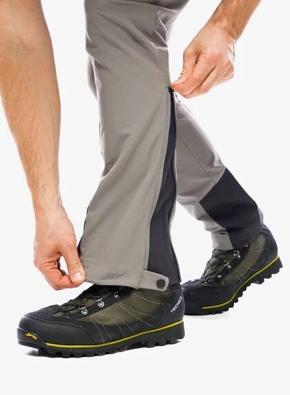 Trekové kalhoty pánské Helly Hansen Odin Huggin 2.0 Pant - concrete