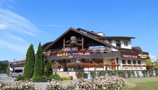 HOTEL EROPLAN - Prices & Reviews (Roznov pod Radhostem, Czech Republic)