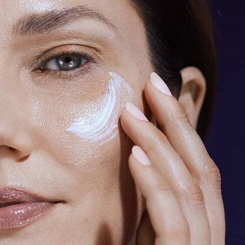 Zpevňující denní krém SPF 15 Royal Velvet