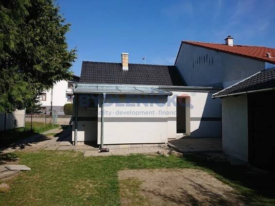 RD Roudné - pohled ze zahrady