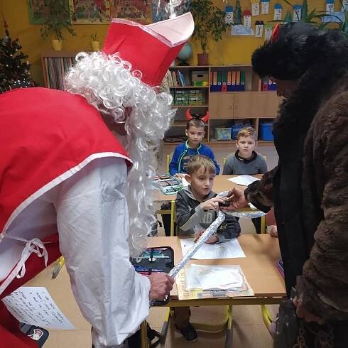 Mik, Miku, Mik, Miku, Mikuláš... - Základní škola Sportovní Uherské Hradiště