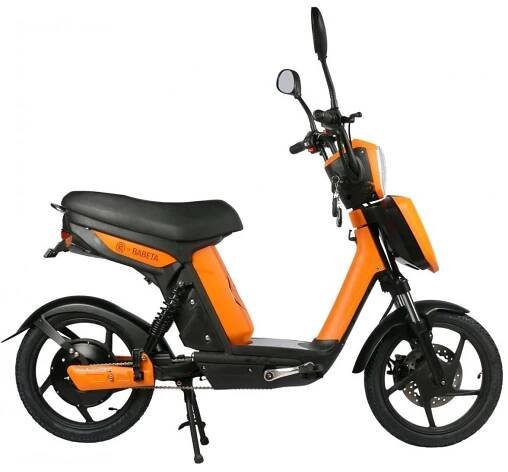 Racceway E-Babeta 12 Ah oranžová lesklá od 23 900 Kč