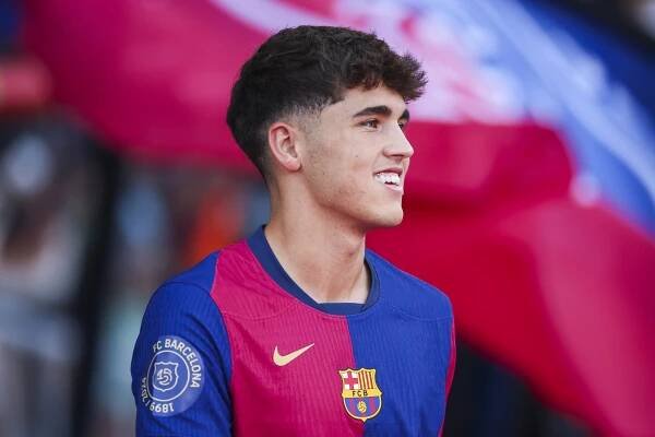 17-year-old Barcelona defender reveals who he thinks is the best player ...