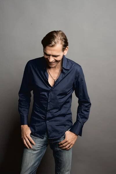 PORTRAIT- & FOTOGALERIE - TONIO ARANGO