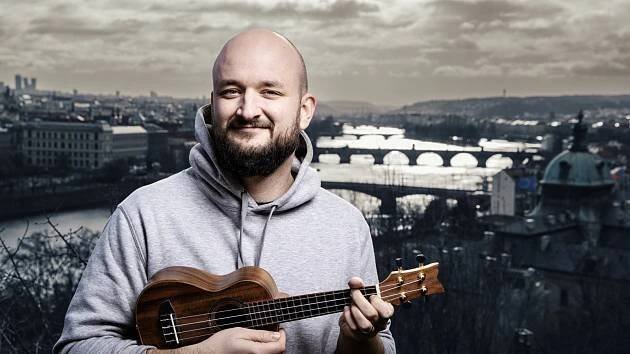 Pokáč: Na nové desce jsem se posunul do pozice spokojeného a nevyspaného taťky