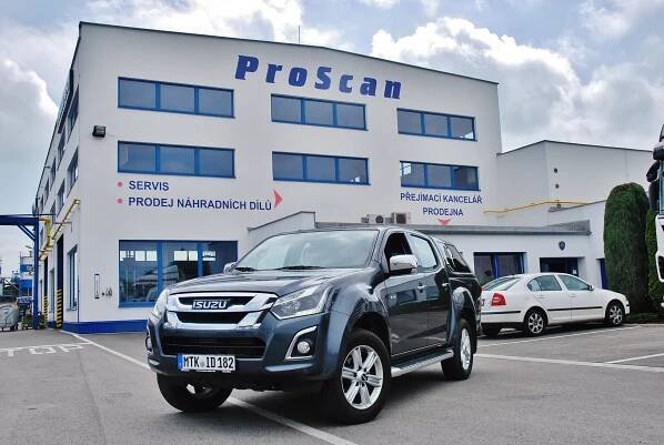 Společnost ISUZU ProScan představila první v Česku nový model ISUZU D - MAX 2017 (foto: Zdeněk Nesveda - BusPress)