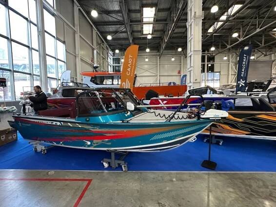 Завод Салют: моторные лодки Салют и катера Realcraft из алюминия