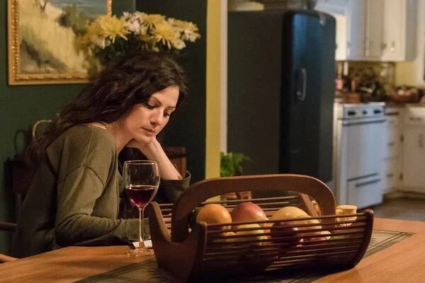 Halt and Catch Fire - PC Rebelové - SETI - Z filmu - Aleksa Palladino