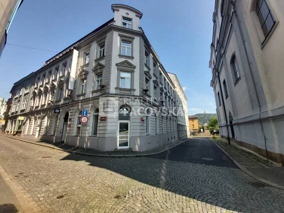 Pronájem kanceláře 167 m²