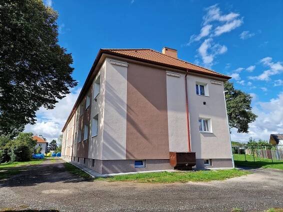 Prodej rekonstruovaného, částečně zařízeného bytu 2+1 ve Vejprnicích u Plzně | Úvod