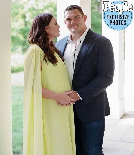 ryan kelly and wife emma pregnancy announcement
