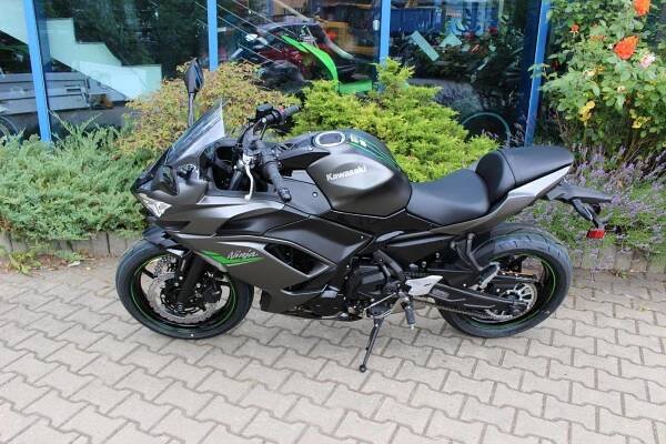 Kawasaki Ninja 650 2024 SKLADEM NYNÍ AKCE