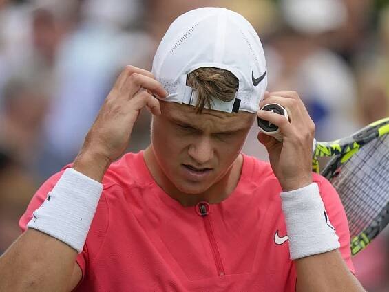 Pach marihuany, pak pláč a zoufalství. Nevím, co dál, naříkala na US Open Sakkariová - Sport.cz