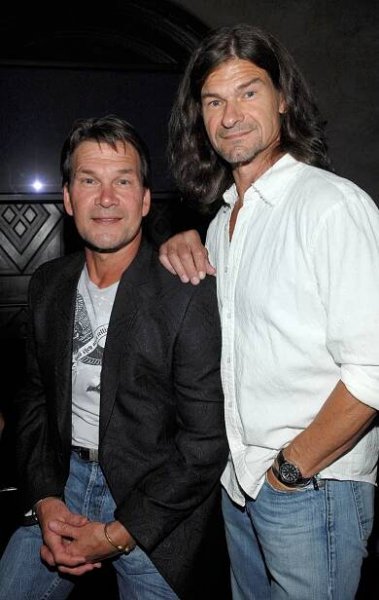 Don Swayze: The Mirror Image of Patrick Swayze - Science Techy