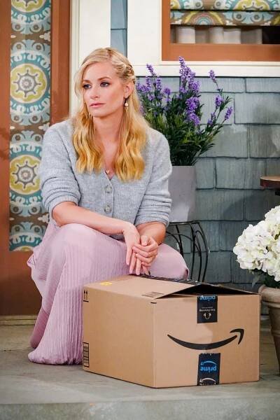 Sousedství - Welcome to the Porch Pirate (S04E04) (2021)