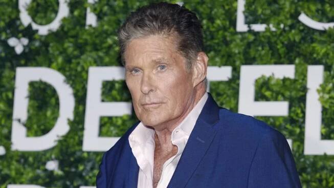 David Hasselhoff slaví 70. narozeniny: Válčil s alkoholem i ženami, zpíval u zbořené Berlínské zdi