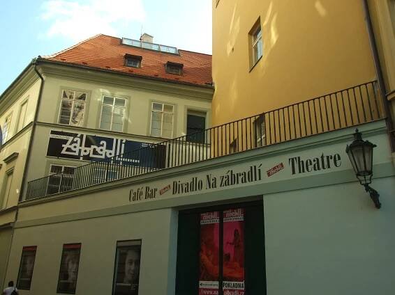 Divadlo Na zábradlí