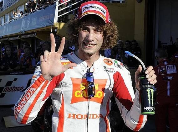 Simoncelli korunoval svou formu umístěním v první řadě, Melandri se trápil