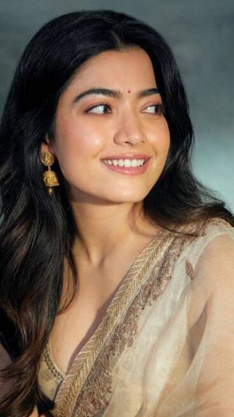 In pics: Charming looks of actress Rashmika Mandanna