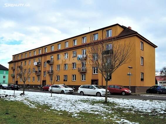 Pronájem bytu 1+1 38 m², Školní, Rybitví