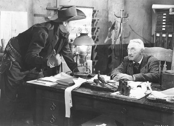Dick Curtis, Robert Emmett Keane - Navajo Trail Raiders - Z filmu