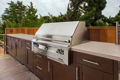 Outdoor Grill Cabinets | Brown Jordan Outdoor Kitchens