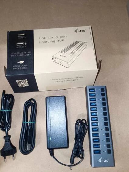 USB hub/rozbočovač U3CHARGEHUB13