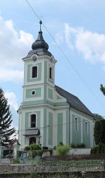 Soubor:Svobodné Heřmanice, kostel Nejsvětější Trojice (2019-08-14; 01).jpg