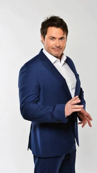 Miroslav Šimůnek v seriálu Dobré zprávy